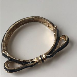 Black and Gold bracelet, Bow design